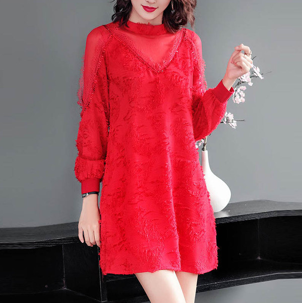 Modern női ruha három színben, hosszú ujjal