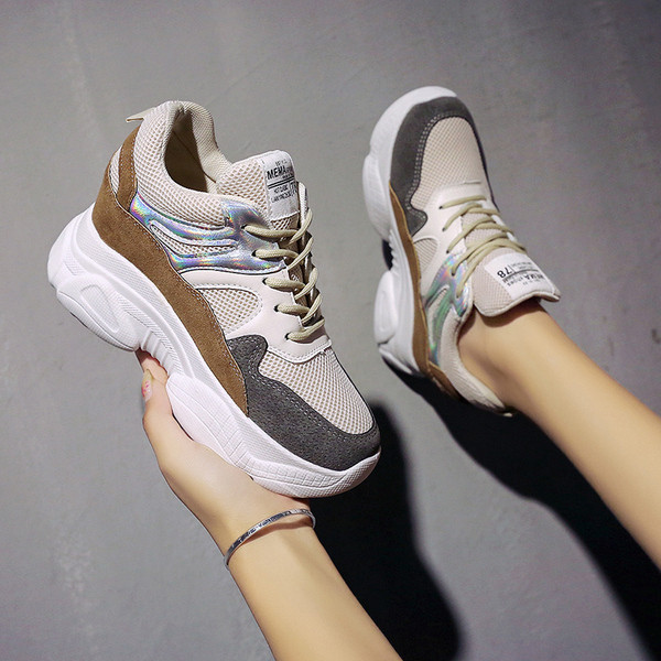 Adidasi moderni de dama cu element din piele intoarsa