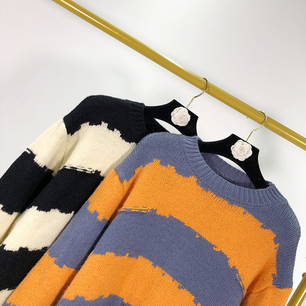 Pulover casual cu dungi in doua culori cu maneci lungi