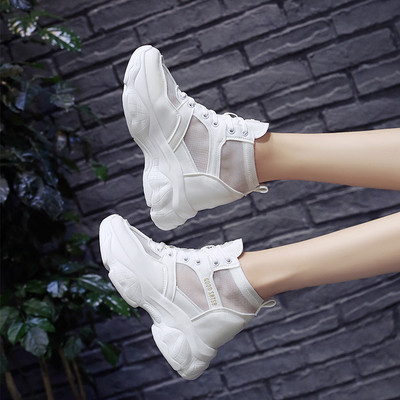 Modern női sportcipő hálóval, többféle színben