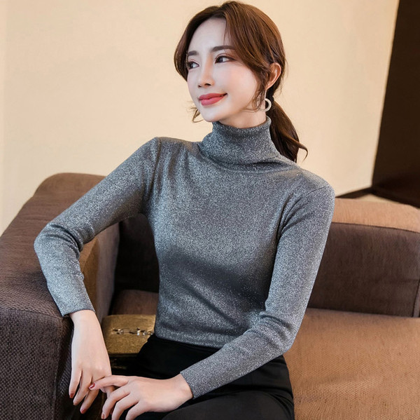 Bluza de dama in negru si gri cu efect stralucitor si guler polo