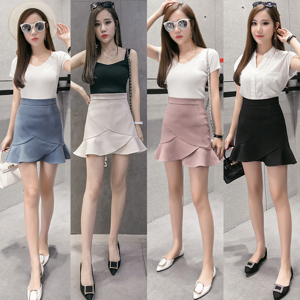 Modern női szoknya szabású modell fehér, kék, fekete és rózsaszín színekben