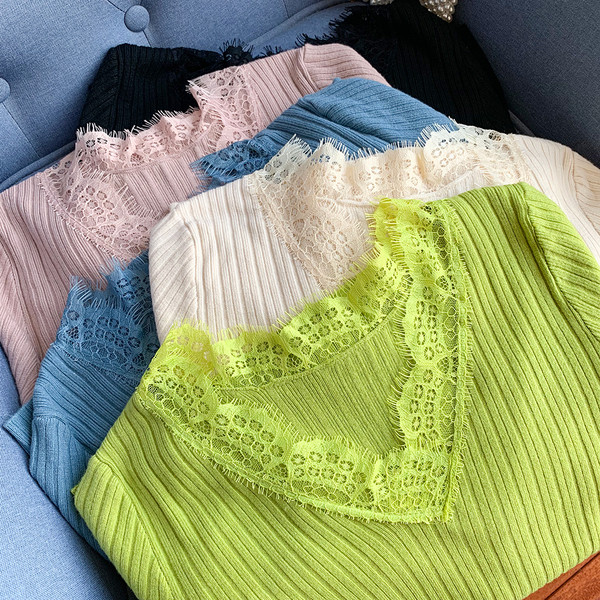 Μοντέρνα γυναικεία μπλούζα με δαντέλα και λαιμόκοψη σε διάφορα χρώματα