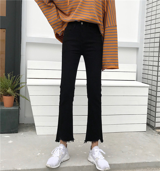 Fekete színű női farmer, magas derékkal