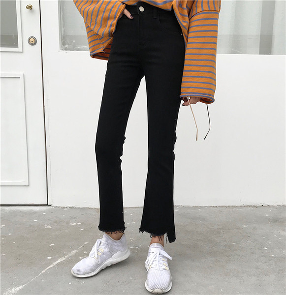 Fekete színű női farmer, magas derékkal