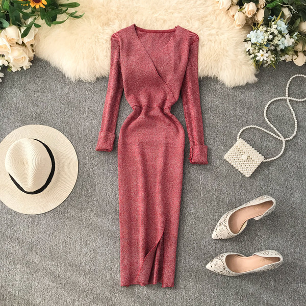 Stílusos női ruha V-nyakú, karcsú modell több színben