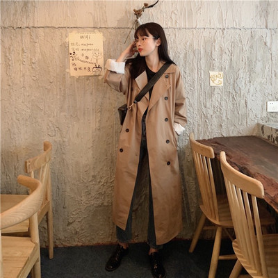 Дамско дълго тънко палто в кафяв цвят 