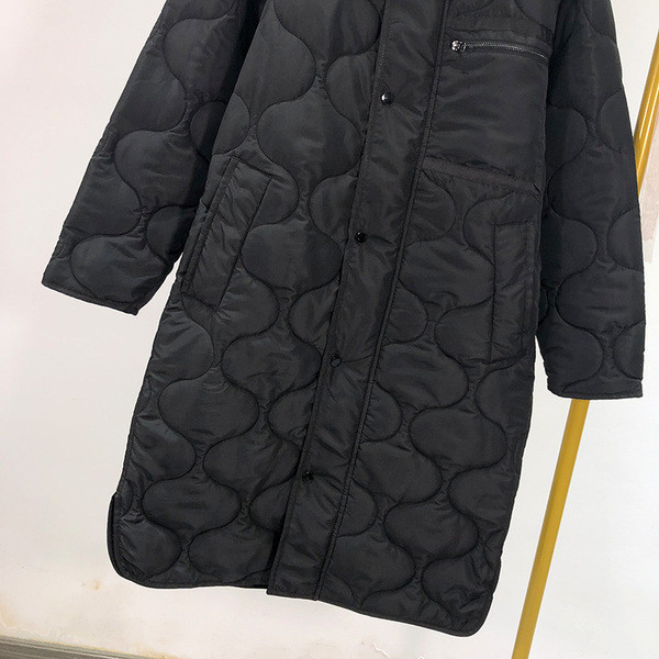 Hosszú női kabát fekete színben gombokkal - széles modell