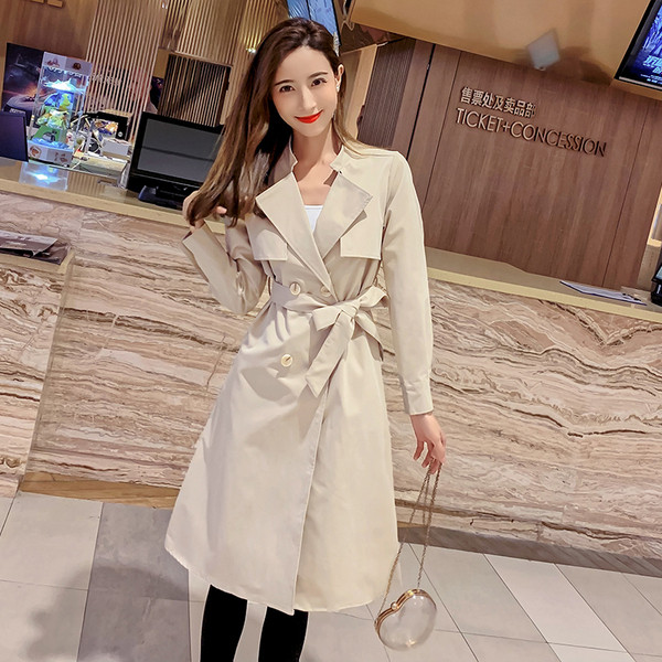 Дамско модерно тънко палто в два цвята 