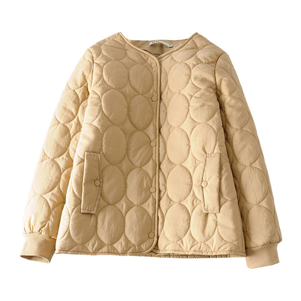 Női alkalmi kabát széles modell zsebbel és gombokkal, három színben