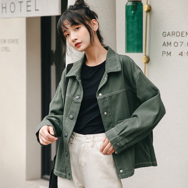 Modern női farmerdzseki zöld és fekete színben