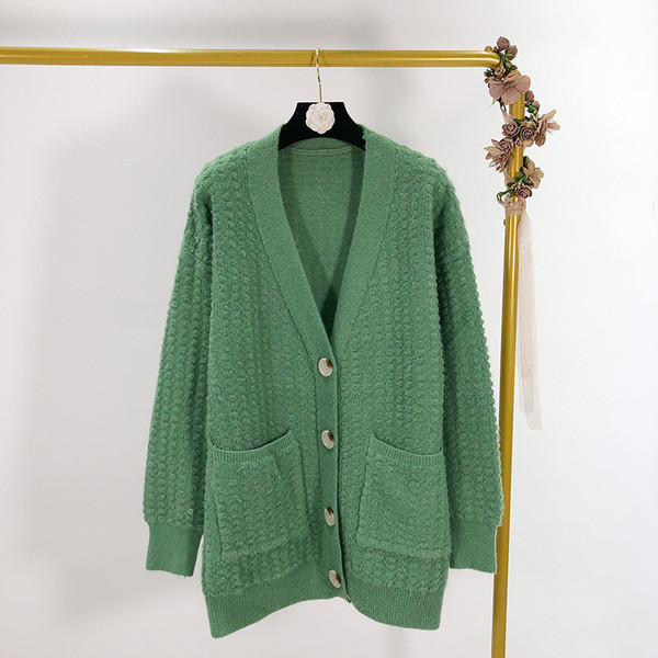 Hosszú alkalmi mellény mély nyakkivágással és gombokkal három színben