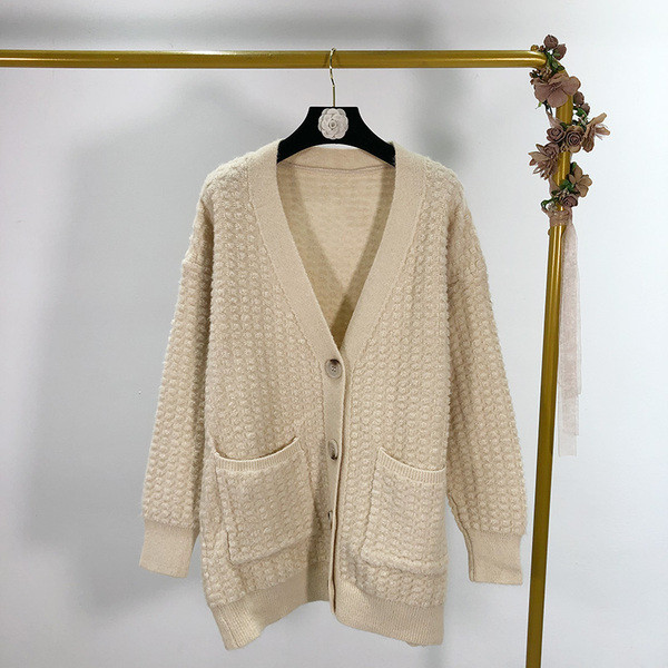 Hosszú alkalmi mellény mély nyakkivágással és gombokkal három színben