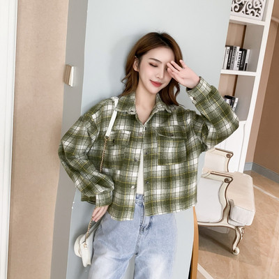 Palton scurt, modern, în carouri, în două culori