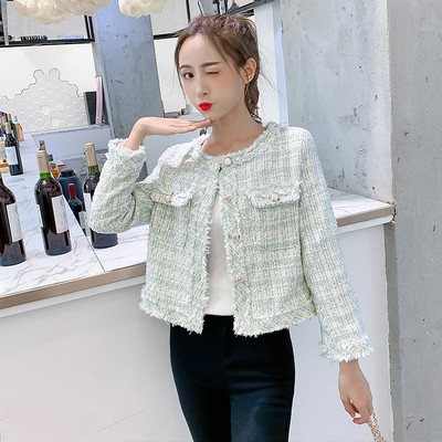 Дамско стилно късо палто в два цвята с копчета и джобове