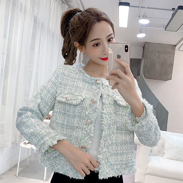 Дамско стилно късо палто в два цвята с копчета и джобове