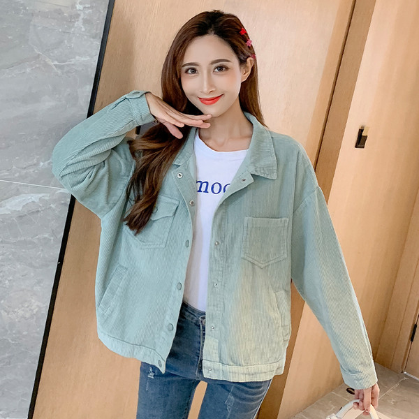 Geaca scurta de dama actuala in doua culori - model lat