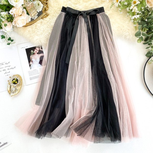 Modern női szoknya tüllel és szalaggal, négy színben