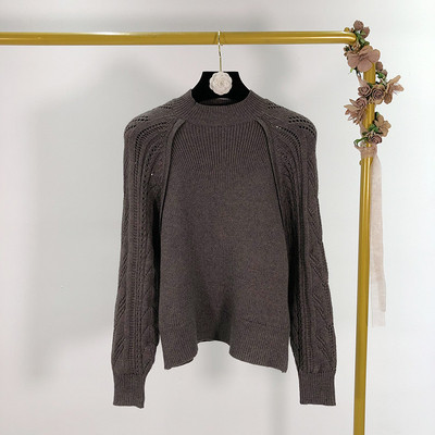 Női alkalmi pulóver fehér és szürke színben