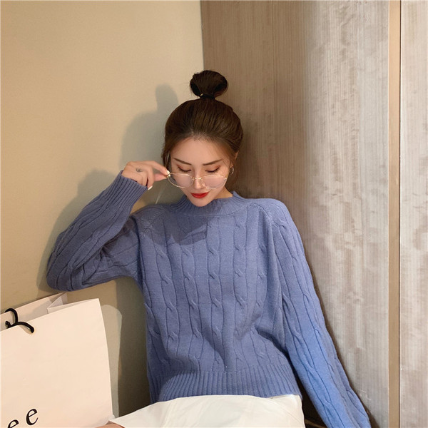 Széles női pulóver fehér, kék és zöld színekben