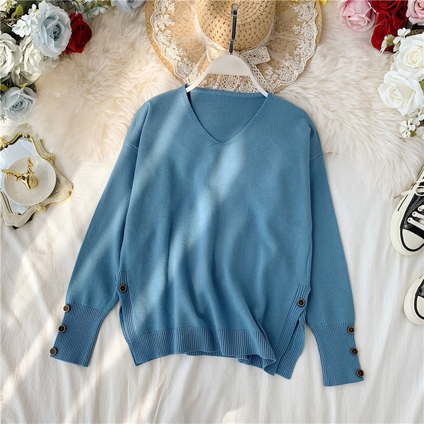 Alkalmi női pulóver gombokkal, különböző színekben