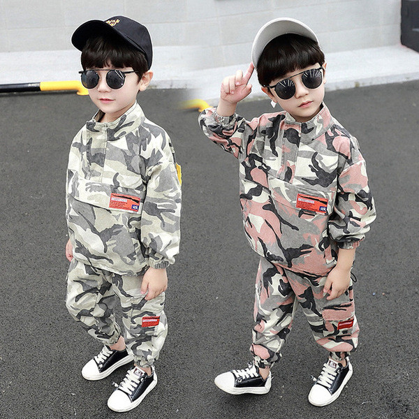 Kétrészes, fiúknak készült kétrészes álcázó készlet új modellje, két színben