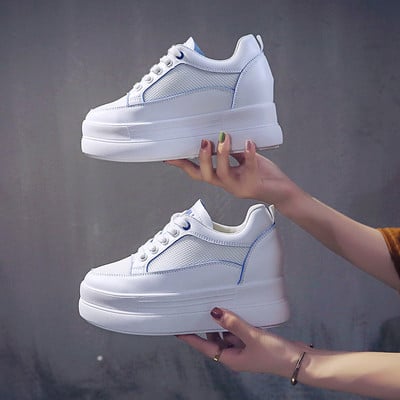 Alkalmi női tornacipő magas, lapos talppal, fehér színben