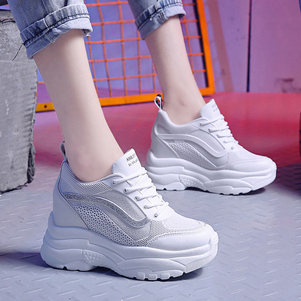 Γυναικεία καθημερινά αθλητικά παπούτσια για τρέξιμο  με ψηλή πλατφόρμα