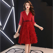 Model elegant de rochie de dama cu maneci 3/4 in rosu