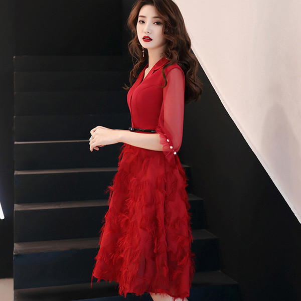 Model elegant de rochie de dama cu maneci 3/4 in rosu