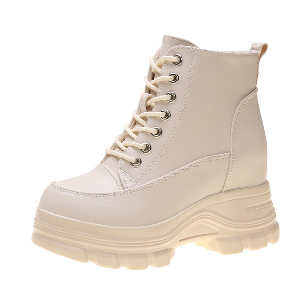 Alkalmi női csizma durva és magas talppal, két színben