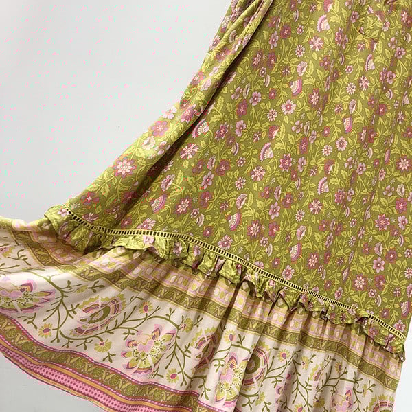 Női tavaszi-őszi ruha hosszú ujjal - széles modell