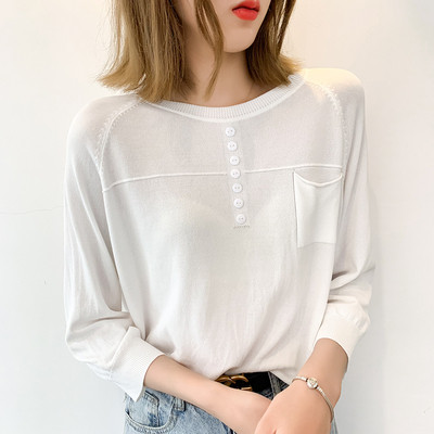 Női blúz kerek nyakkivágással és gombokkal, három színben