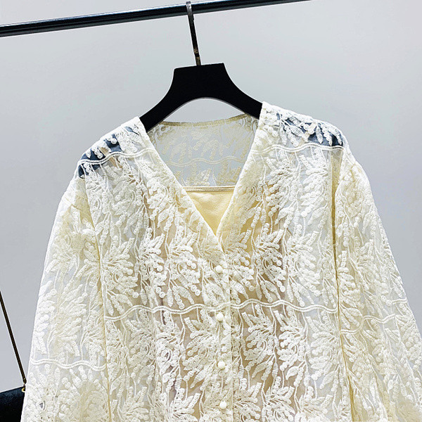 Új modell csipke női ing gombokkal, két színben