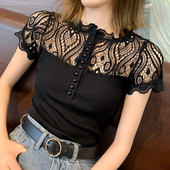 Bluză de damă modernă cu dantelă și nasturi în alb și negru