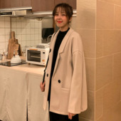 Női napi hosszú kabát két színben, zsebekkel