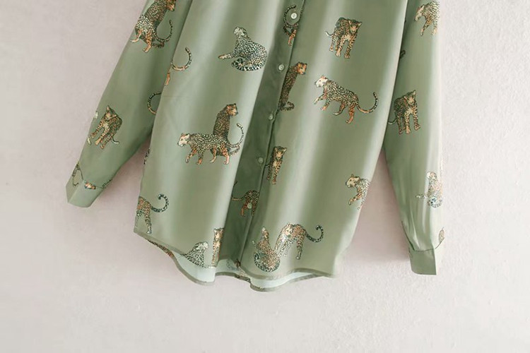 Cămașă modernă de damă cu model animal și efect strălucitor