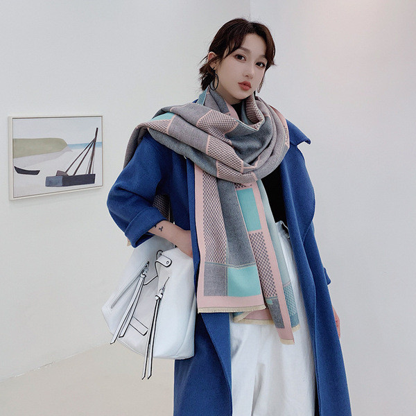 Stílusos női sál különböző színekben