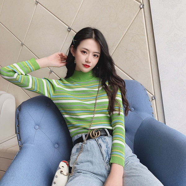 Női csíkos blúz polo gallérral több színben