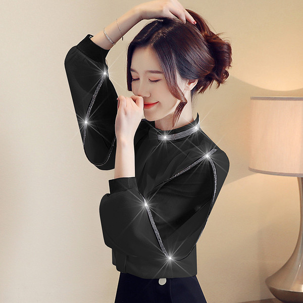 Bluză de damă elegantă în trei culori, cu mâneci lungi și pietre