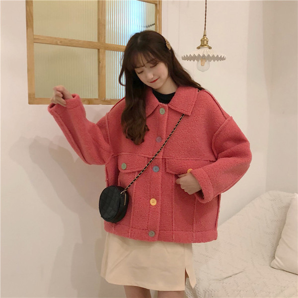 Női mindennapi széles kabát két színben, gombokkal