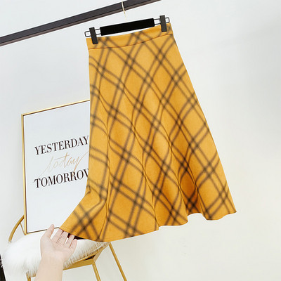 Modern női szoknya magas derékkal, fehér és sárga színben