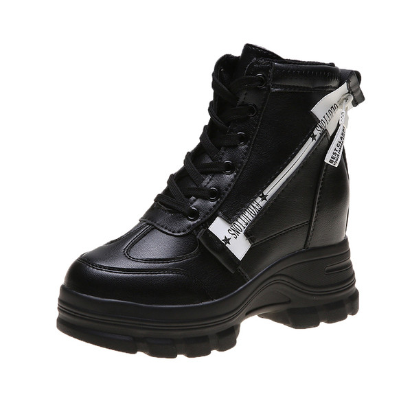 Modern női őszi tornacipő magas talppal, fehér és fekete színben