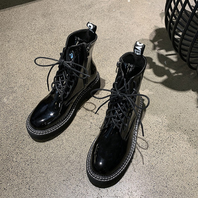 Alkalmi női csizma fűzővel két színben - két modell