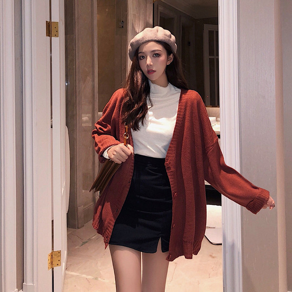 Cardigan dama cu nasturi si decolteu adanc in trei culori - model larg