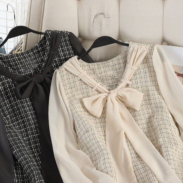 Modern női ruha fekete és bézs színű szalaggal