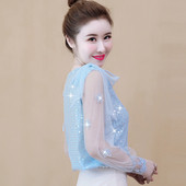 Női blúz három színben V-nyakkal és flitterekkel