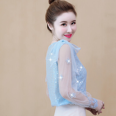 Női blúz három színben V-nyakkal és flitterekkel