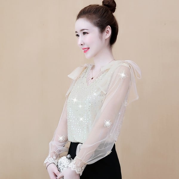 Női blúz három színben V-nyakkal és flitterekkel