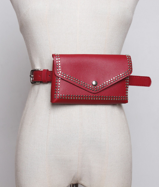 Modern női kereszttáska piros, rózsaszín, fehér és fekete színekben